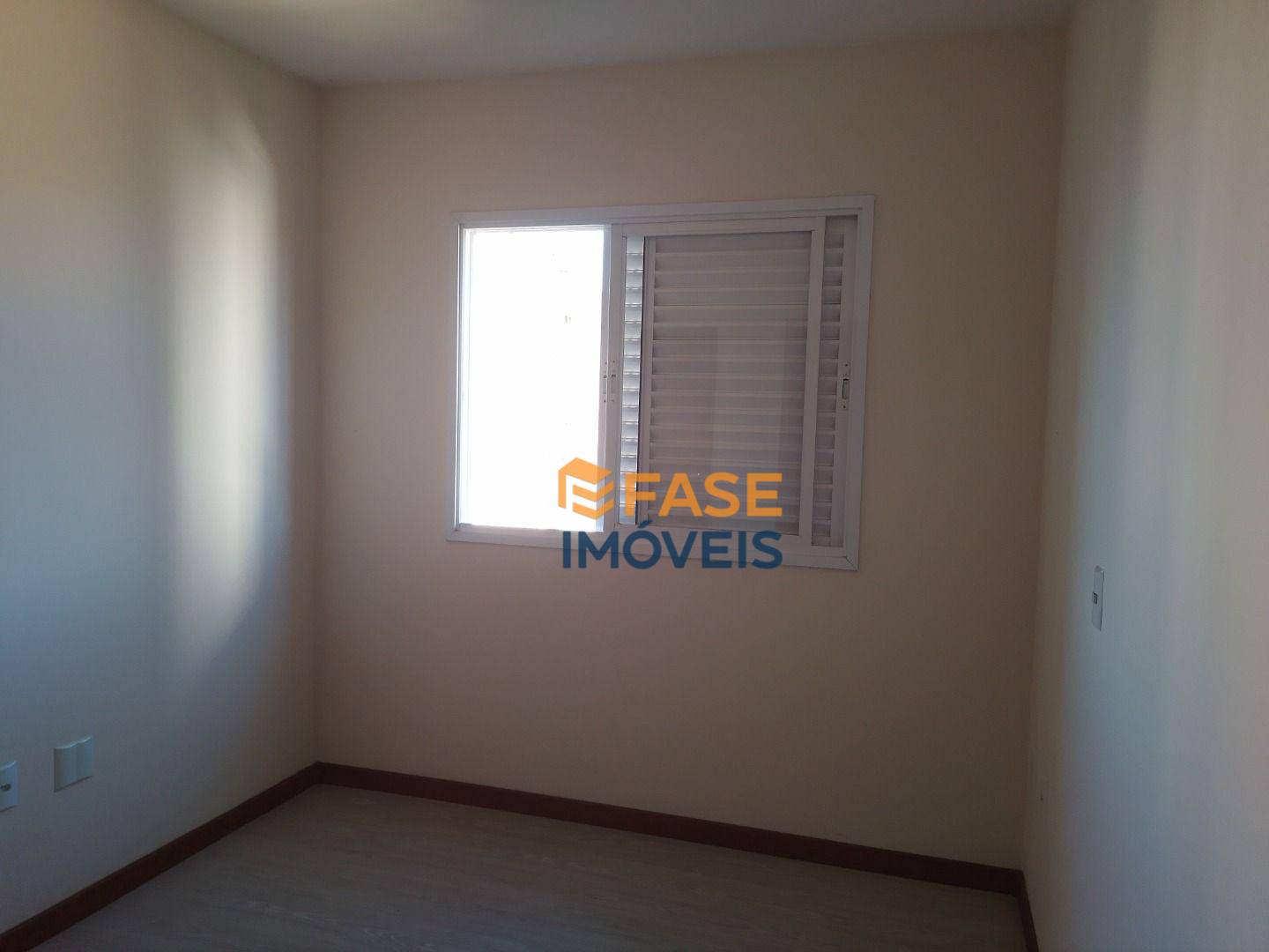 Apartamento à venda com 3 quartos, 121m² - Foto 13