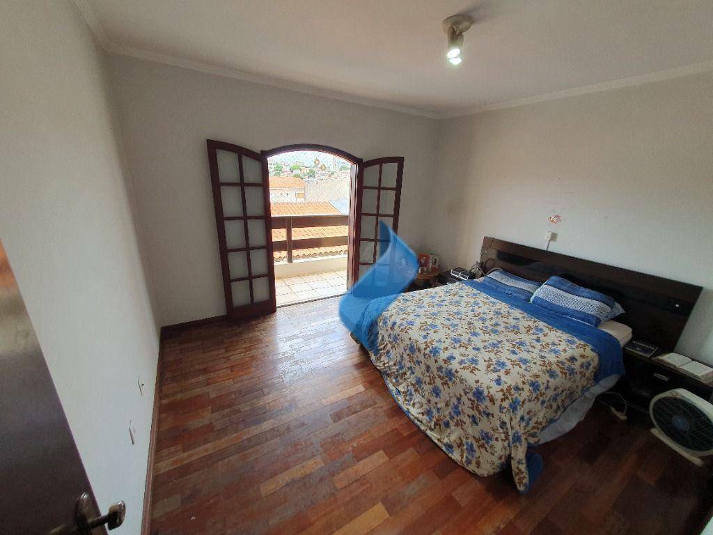 Casa à venda com 4 quartos, 264m² - Foto 10