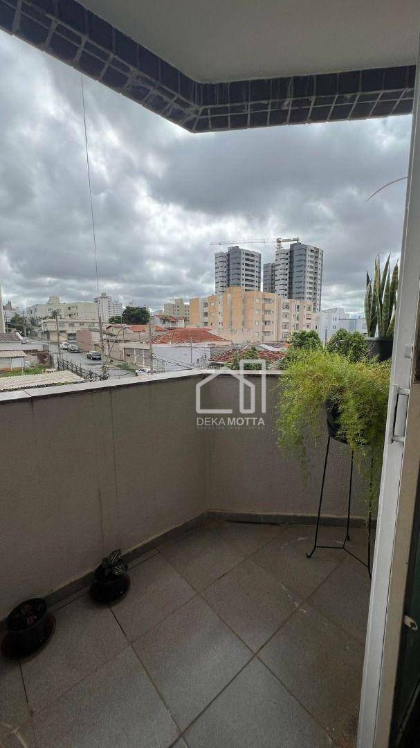 Apartamento à venda com 3 quartos, 126m² - Foto 2