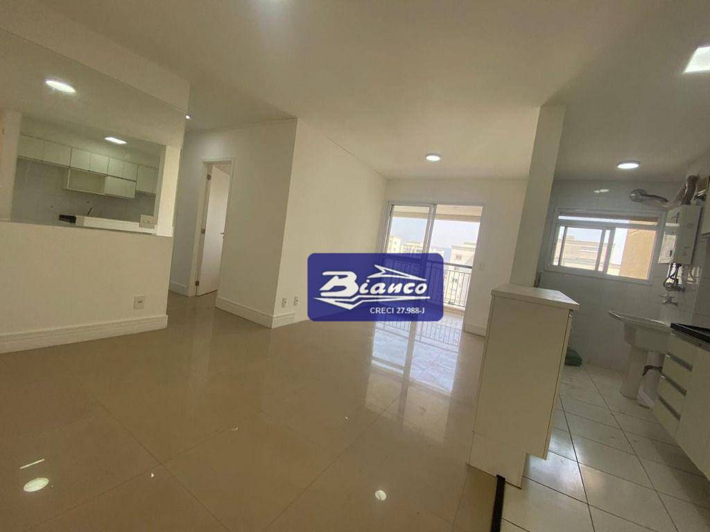 Apartamento para alugar com 2 quartos, 65m² - Foto 10