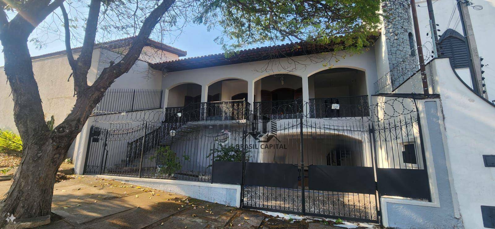 Sobrado à venda e aluguel com 3 quartos, 265m² - Foto 1