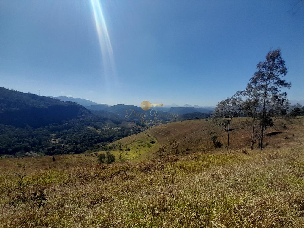 Fazenda à venda com 6 quartos, 387200m² - Foto 1