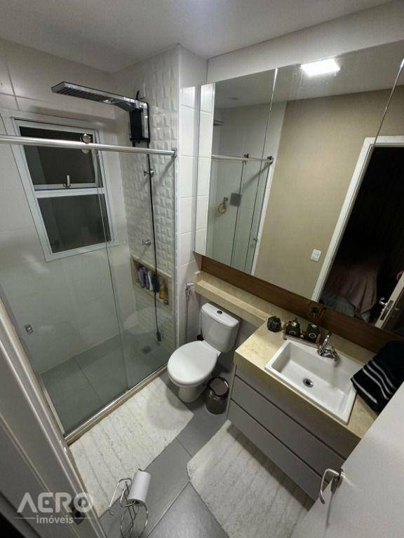 Apartamento à venda com 2 quartos, 69m² - Foto 8