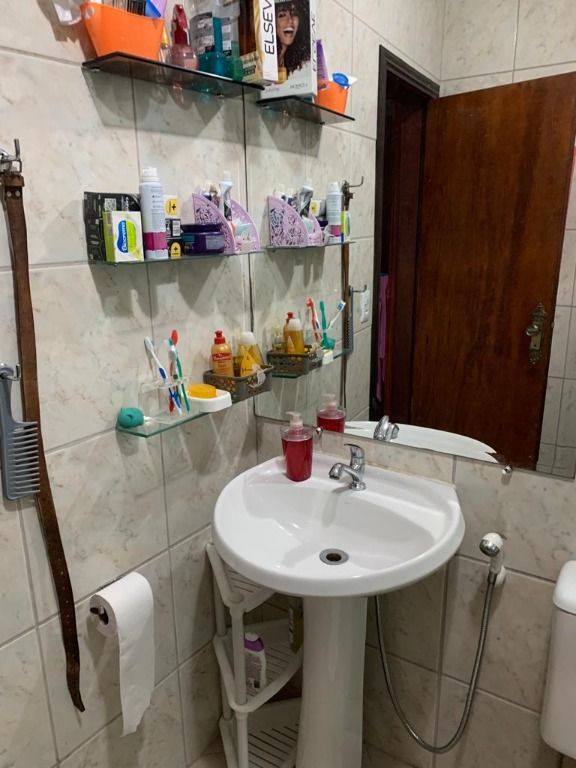 Sobrado à venda com 2 quartos, 200m² - Foto 18