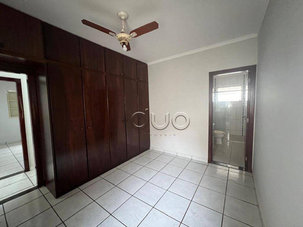 Casa para alugar com 3 quartos, 186m² - Foto 13