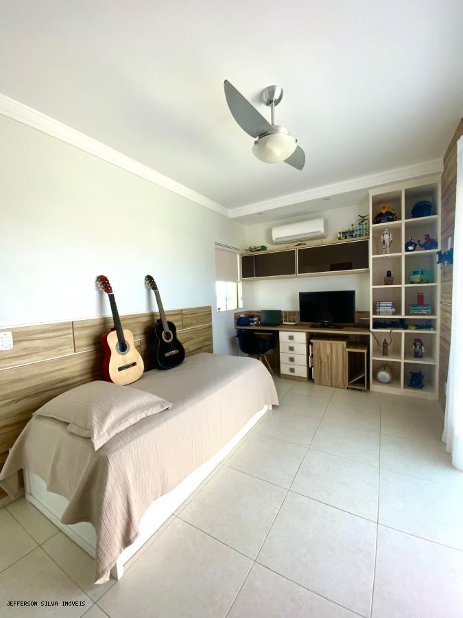 Casa de Condomínio à venda com 3 quartos, 300m² - Foto 18