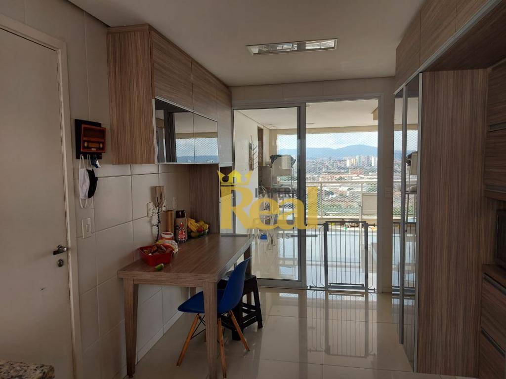 Apartamento à venda com 3 quartos, 162m² - Foto 2