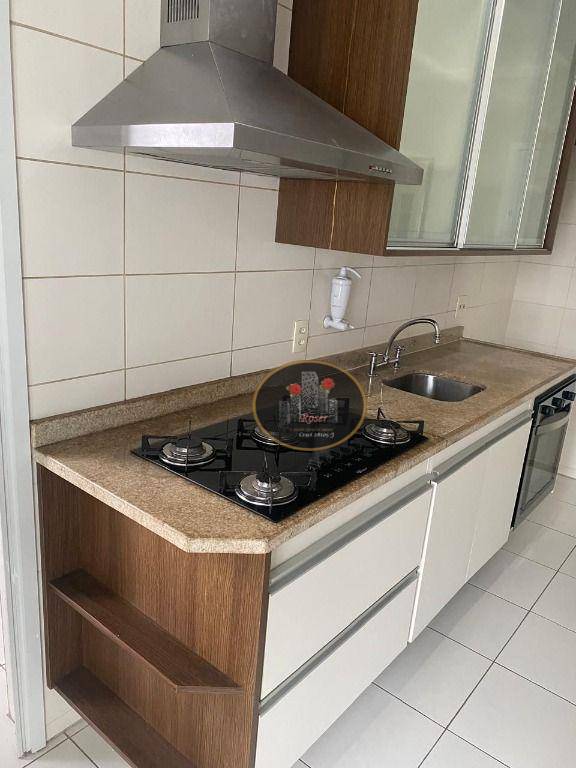 Apartamento à venda e aluguel com 3 quartos, 98m² - Foto 3