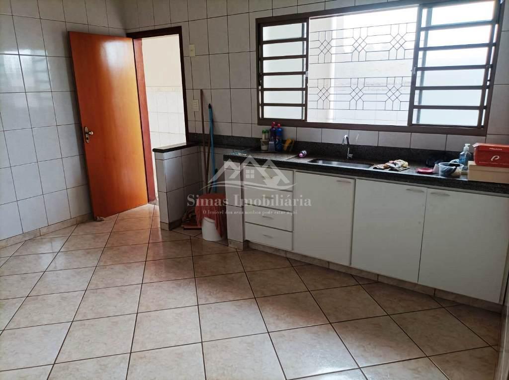 Casa à venda com 2 quartos, 145m² - Foto 17