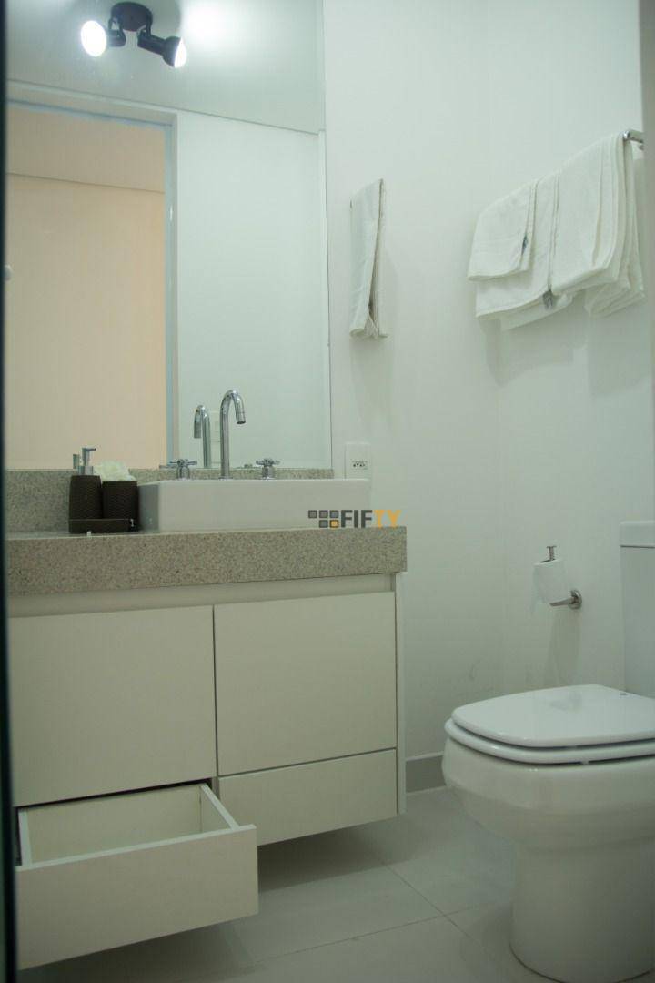 Apartamento para alugar com 1 quarto, 38m² - Foto 10