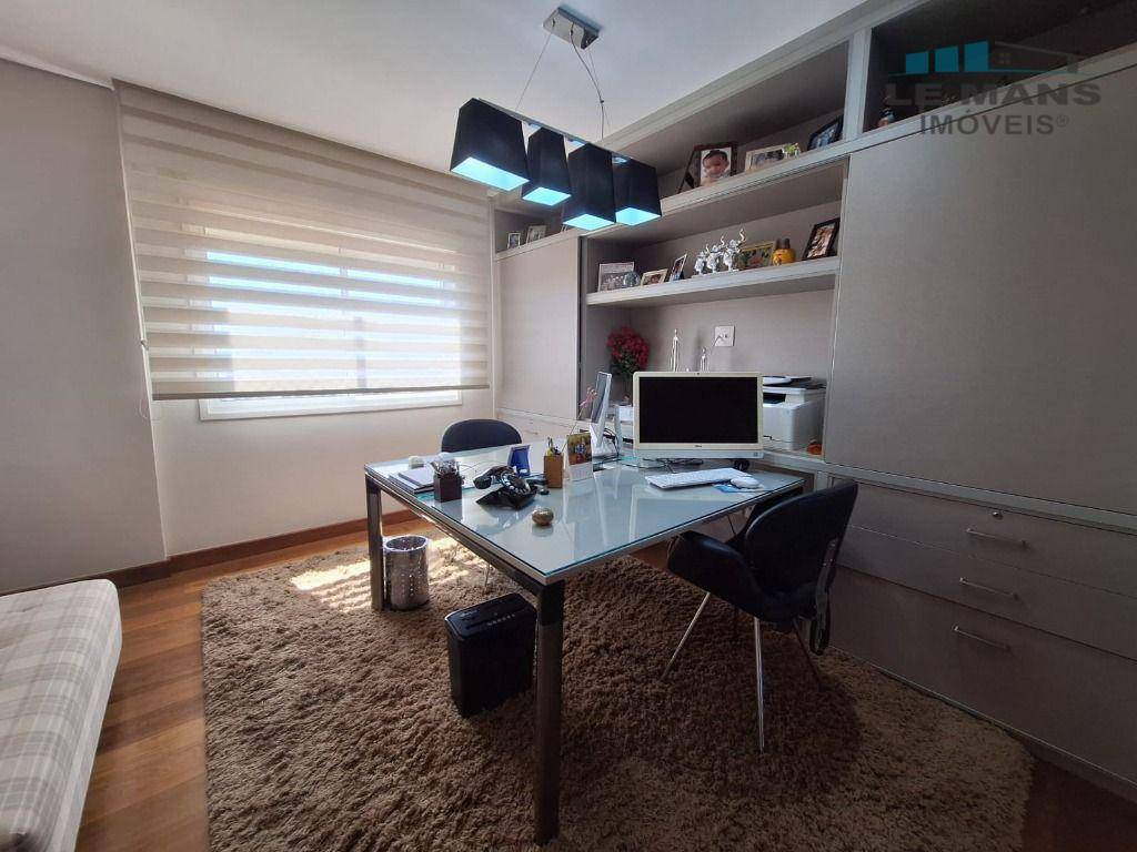 Apartamento à venda com 4 quartos, 278m² - Foto 17