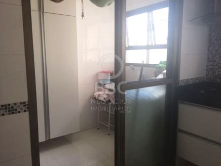 Apartamento à venda com 3 quartos, 107m² - Foto 10