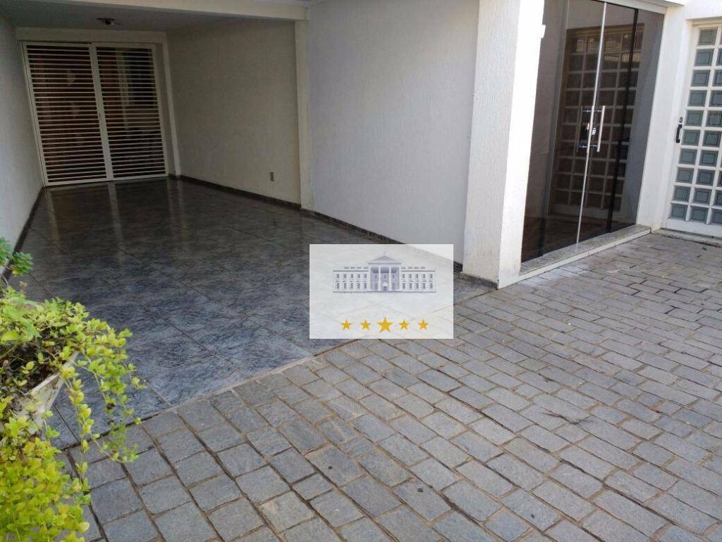 Casa à venda com 3 quartos, 260m² - Foto 25