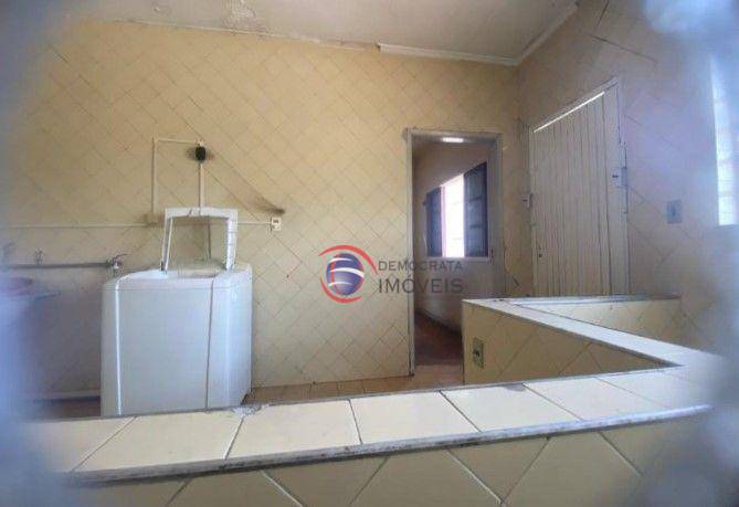 Sobrado à venda com 3 quartos, 236m² - Foto 25