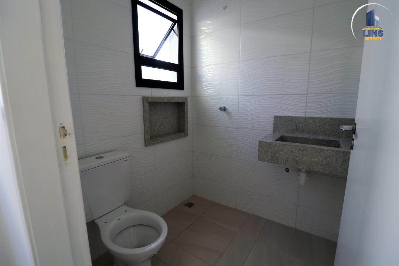 Casa à venda com 3 quartos, 136m² - Foto 14