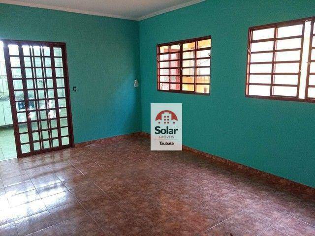 Casa à venda com 4 quartos, 120m² - Foto 1