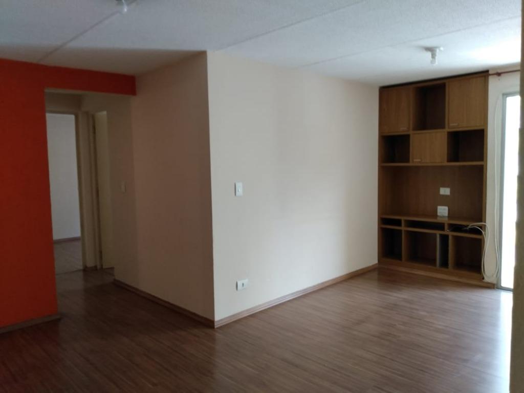 Apartamento à venda com 2 quartos, 62m² - Foto 2