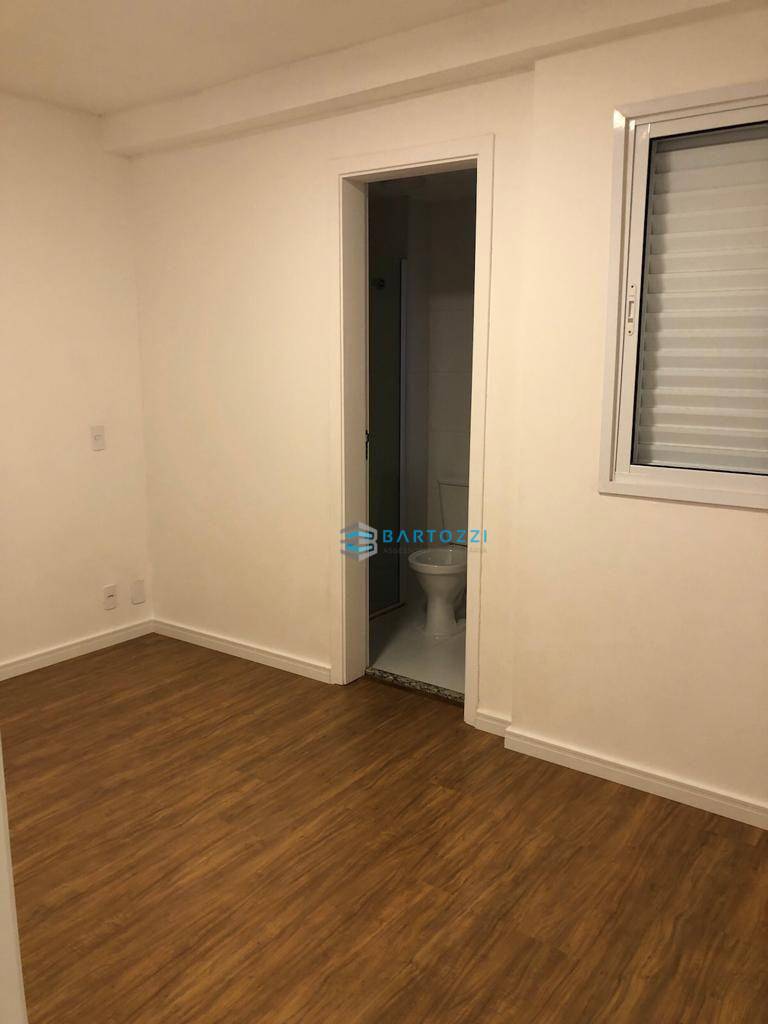 Apartamento à venda com 2 quartos, 61m² - Foto 6