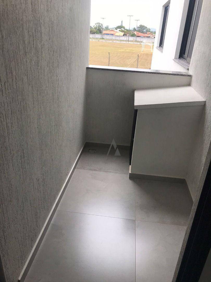 Apartamento para alugar com 2 quartos, 76m² - Foto 9