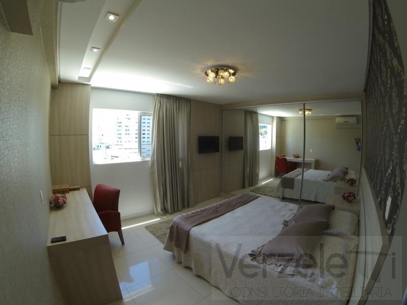 Apartamento à venda com 3 quartos, 140m² - Foto 22