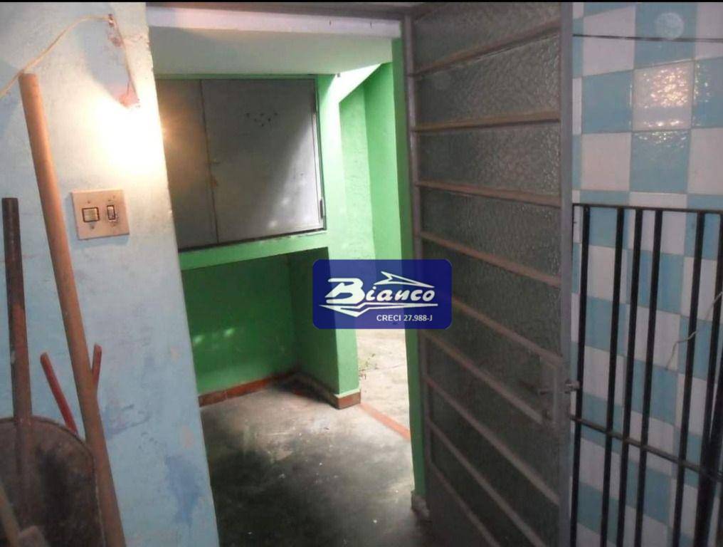 Casa à venda com 4 quartos, 105m² - Foto 9