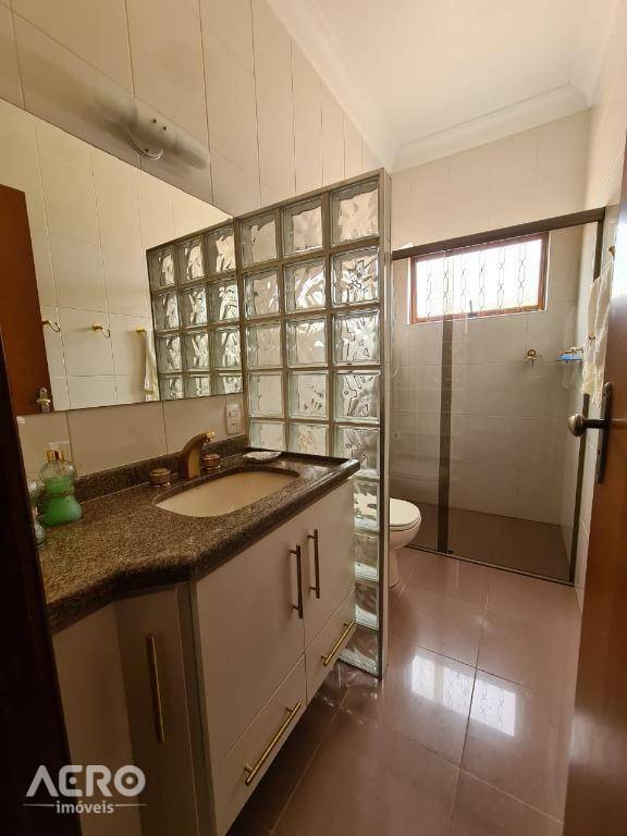 Casa de Condomínio à venda com 3 quartos, 270m² - Foto 27