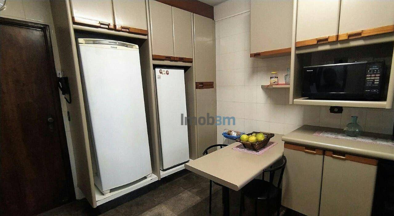 Sobrado à venda com 3 quartos, 249m² - Foto 9