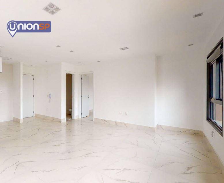 Apartamento à venda com 2 quartos, 70m² - Foto 2