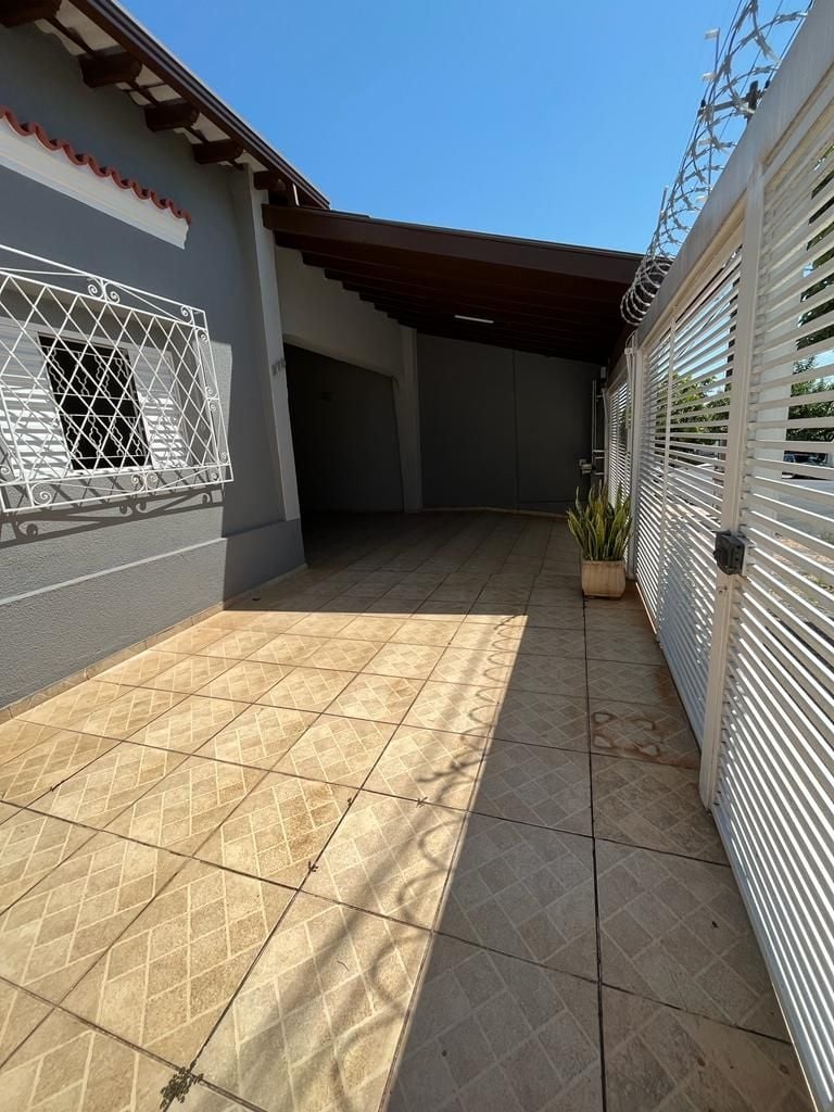 Casa à venda com 4 quartos, 270m² - Foto 26