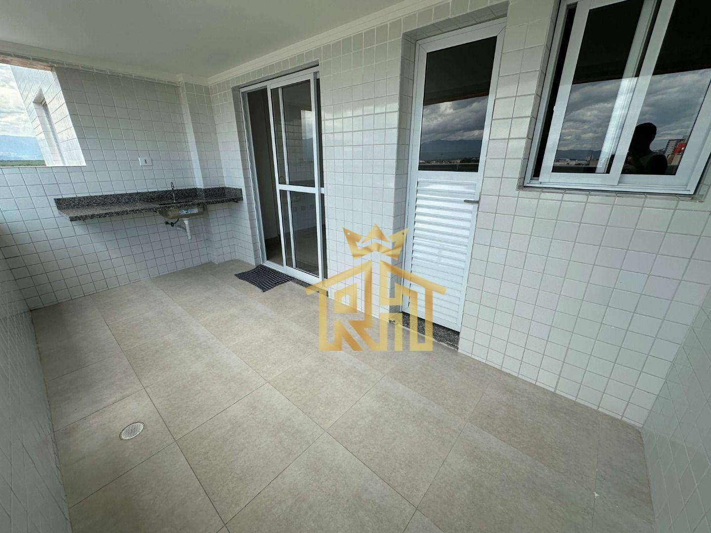 Apartamento à venda com 2 quartos, 71m² - Foto 1