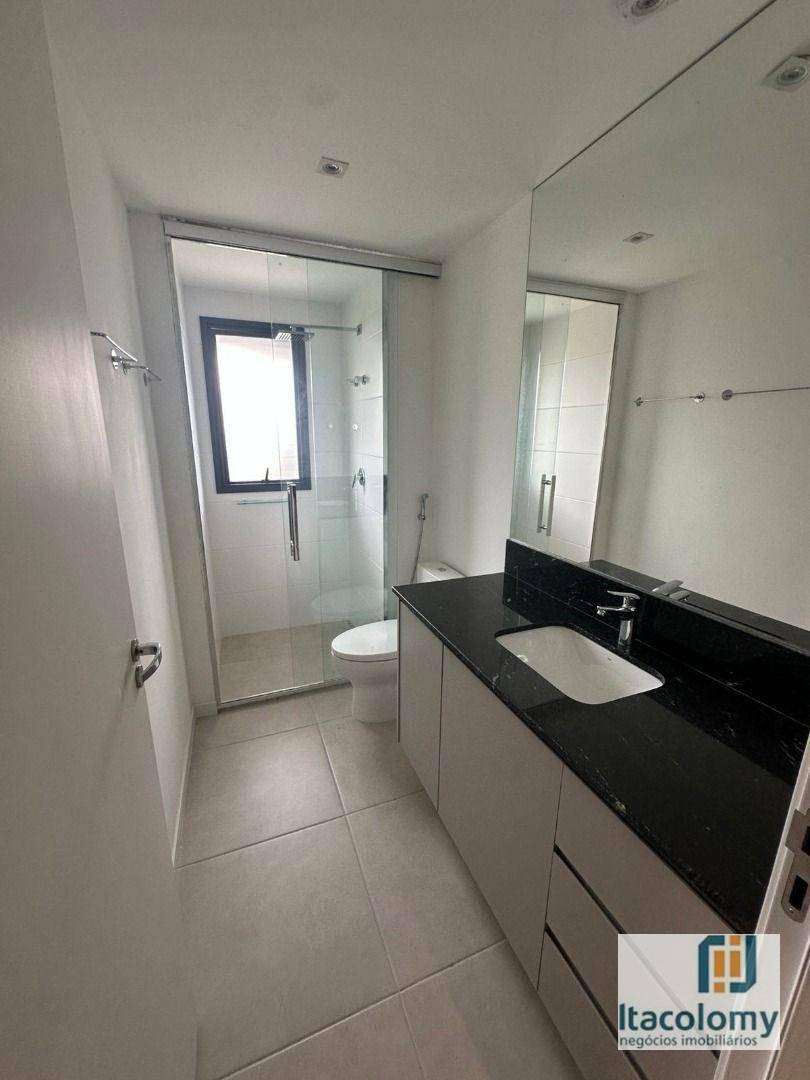 Apartamento para alugar com 3 quartos, 124m² - Foto 17