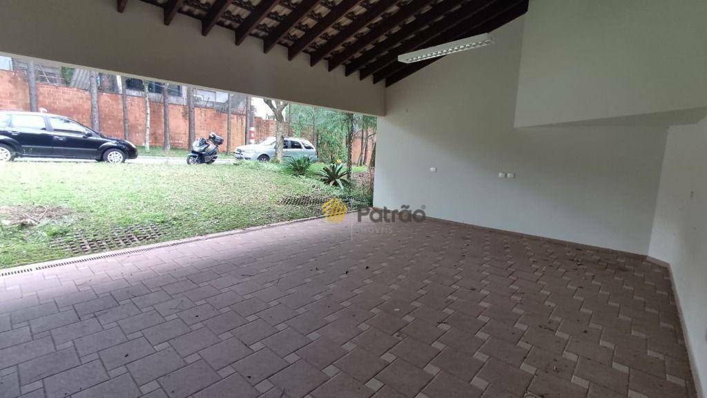 Casa de Condomínio à venda com 3 quartos, 550m² - Foto 66