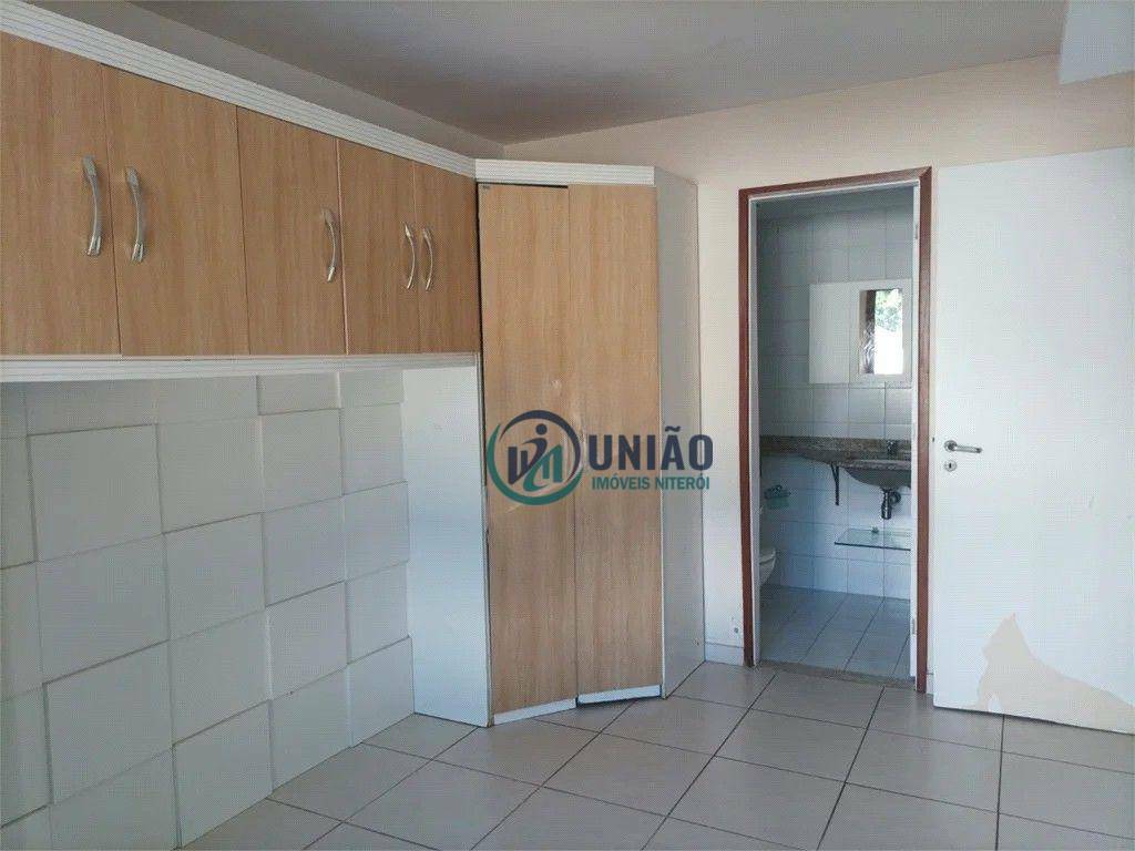 Apartamento à venda com 2 quartos, 70m² - Foto 8