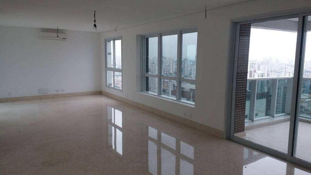 Cobertura à venda com 4 quartos, 381m² - Foto 1