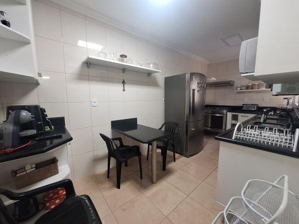 Apartamento à venda com 5 quartos, 200m² - Foto 13