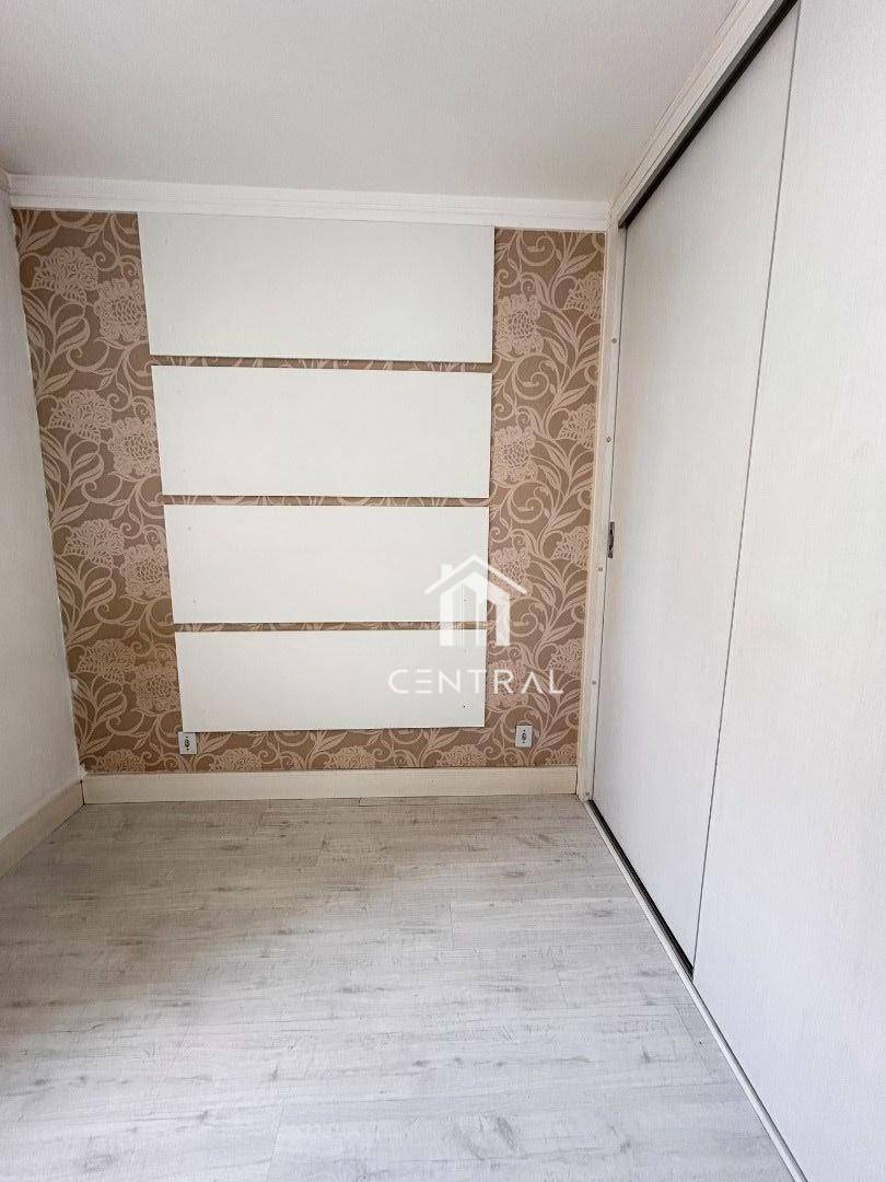 Apartamento à venda com 2 quartos, 45m² - Foto 15