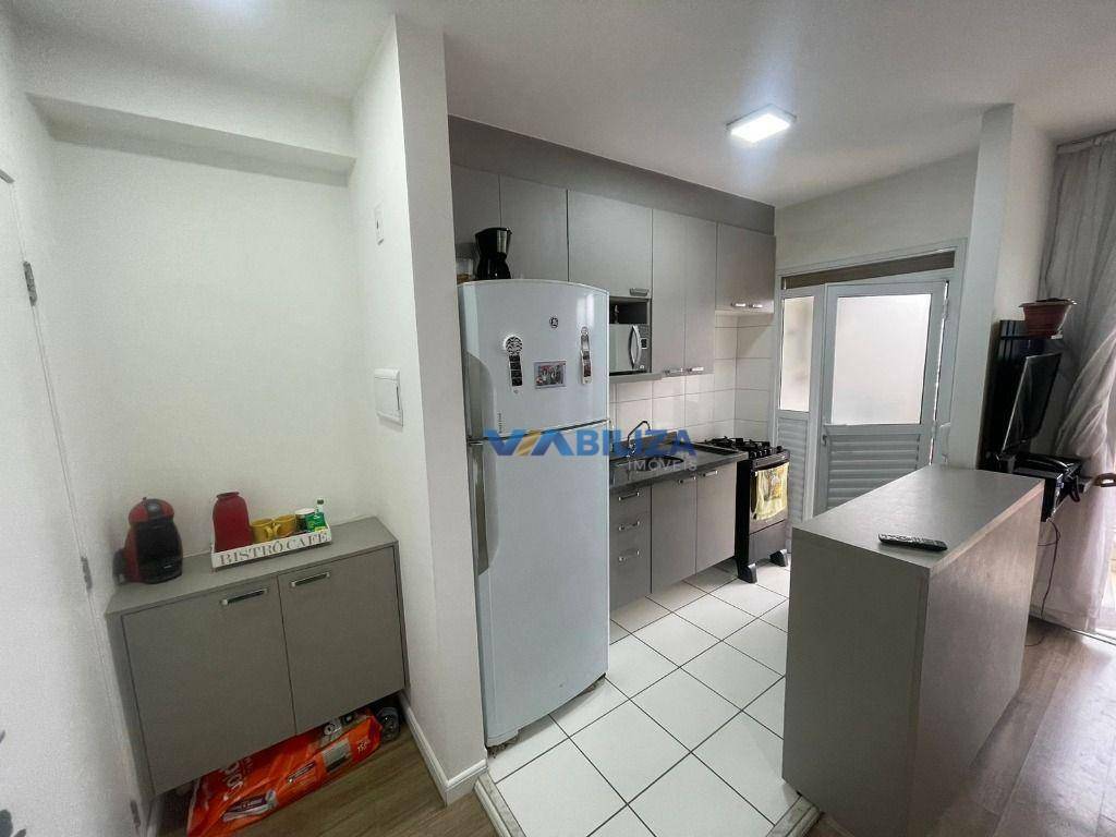 Apartamento à venda com 2 quartos, 47m² - Foto 2