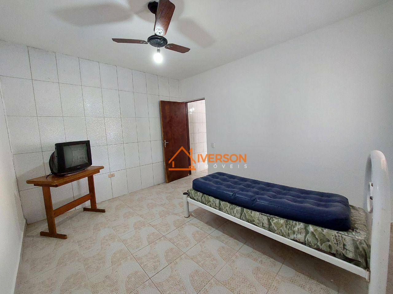 Casa à venda com 2 quartos, 54m² - Foto 10