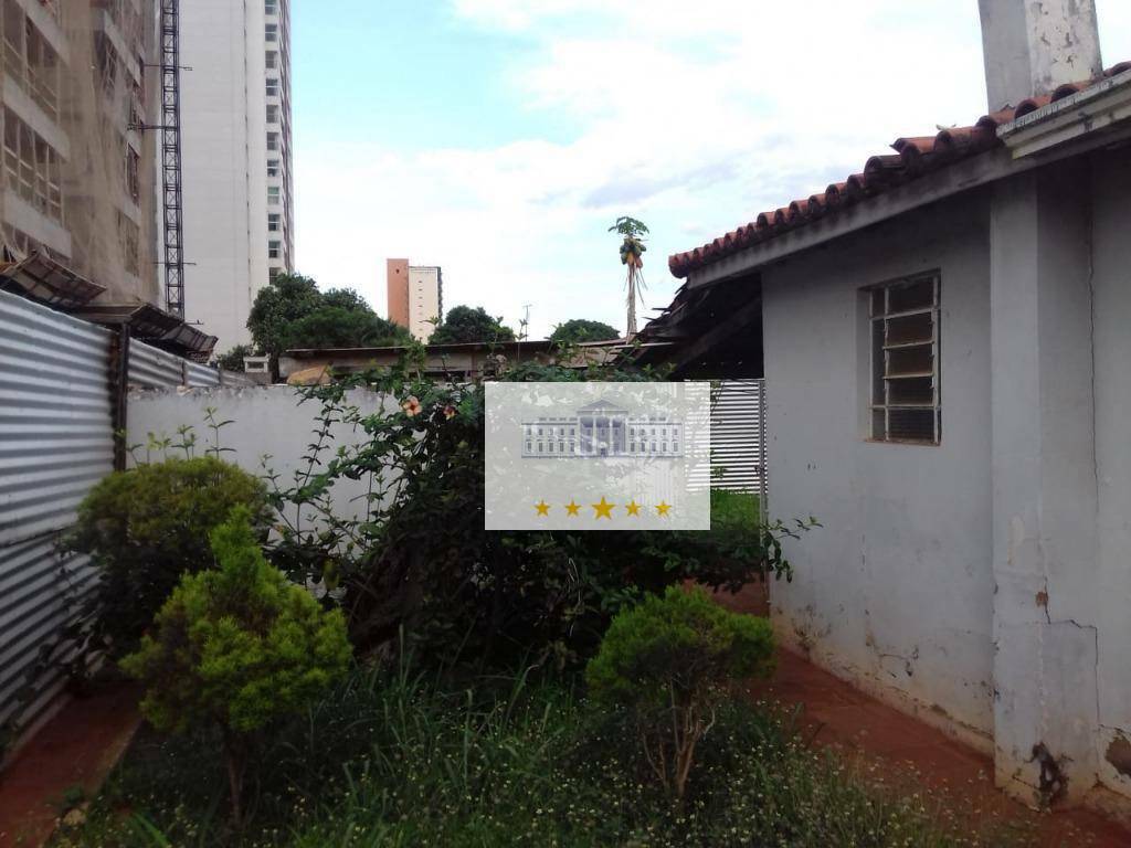 Casa à venda com 3 quartos, 250m² - Foto 7