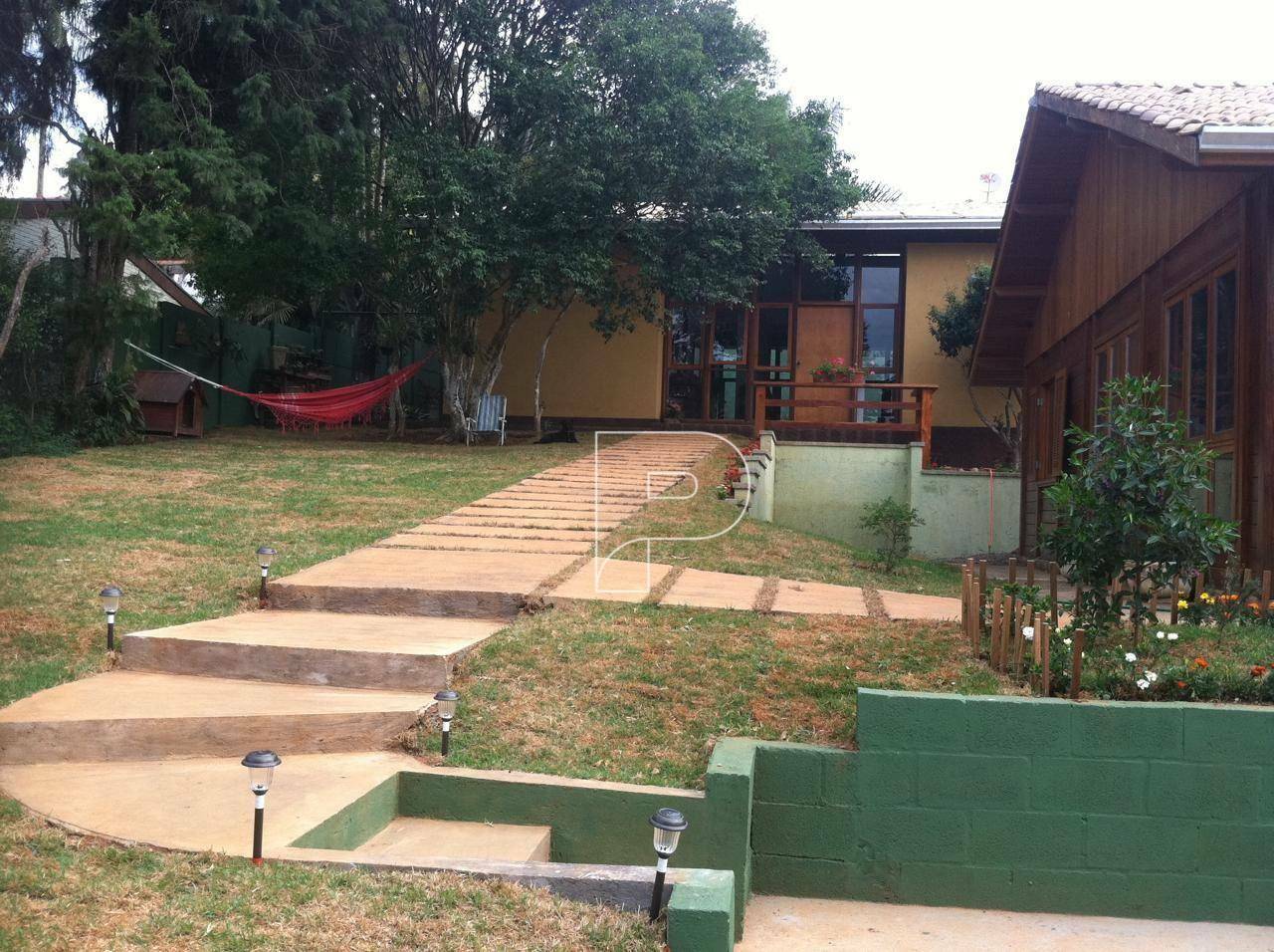 Casa de Condomínio à venda e aluguel com 3 quartos, 214m² - Foto 1