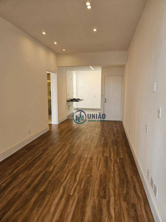 Apartamento à venda com 2 quartos, 75m² - Foto 16