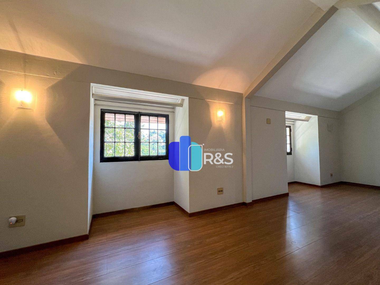 Casa à venda com 4 quartos, 400m² - Foto 13