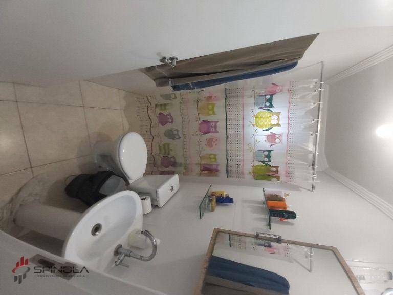 Apartamento à venda com 2 quartos, 75m² - Foto 32