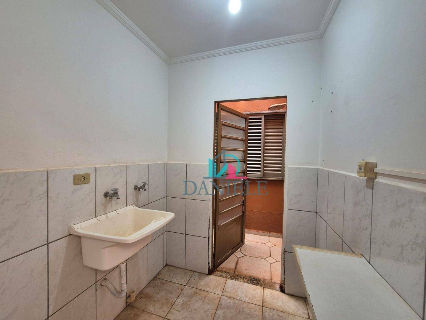 Casa à venda com 3 quartos, 182m² - Foto 21