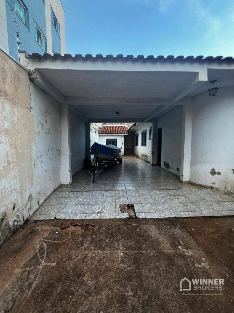 Sobrado à venda com 8 quartos, 570m² - Foto 6