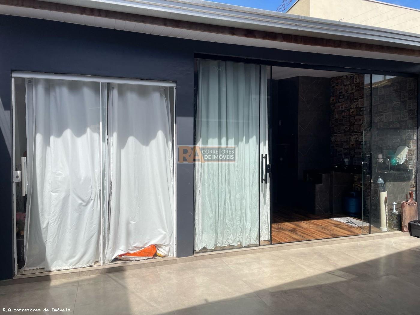 Casa à venda com 2 quartos, 125m² - Foto 12