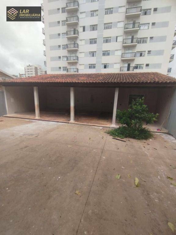 Casa para alugar com 3 quartos, 213m² - Foto 8