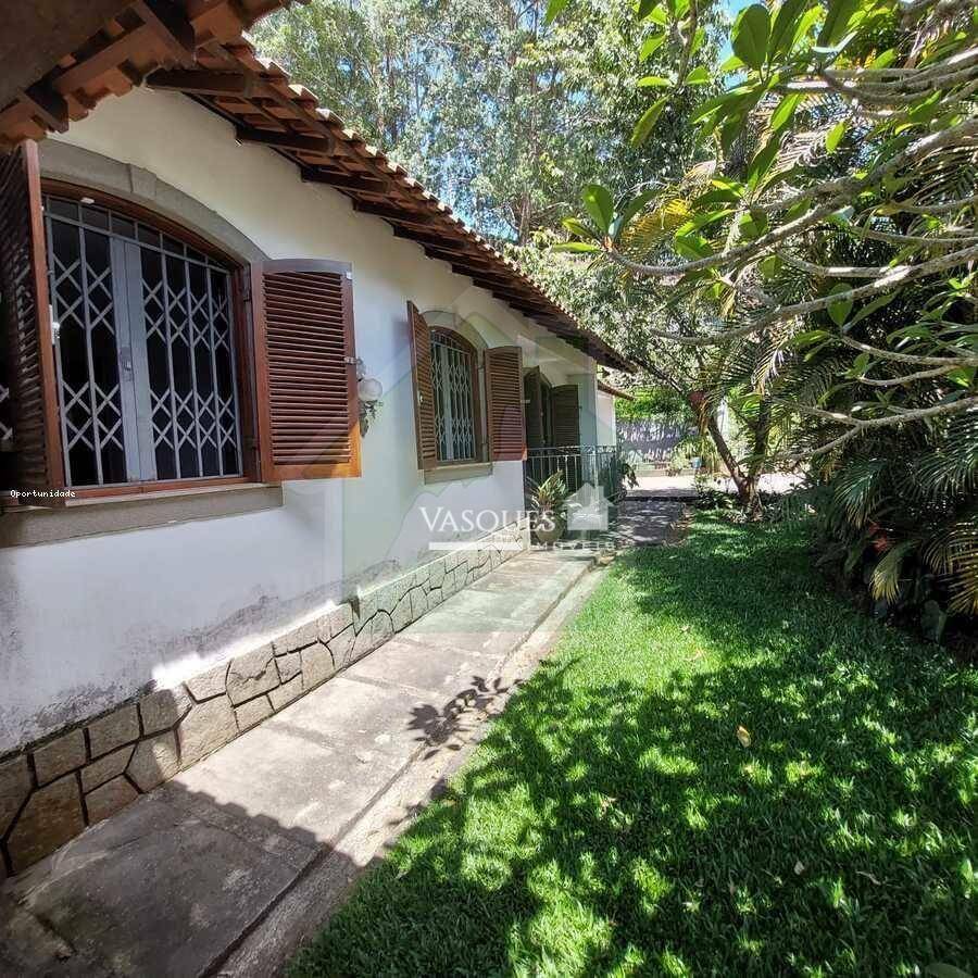 Casa à venda com 3 quartos, 316m² - Foto 25