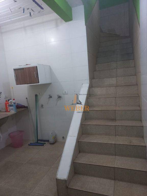 Sobrado à venda com 2 quartos, 253m² - Foto 7