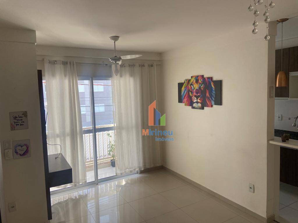 Apartamento para alugar com 2 quartos, 56m² - Foto 6